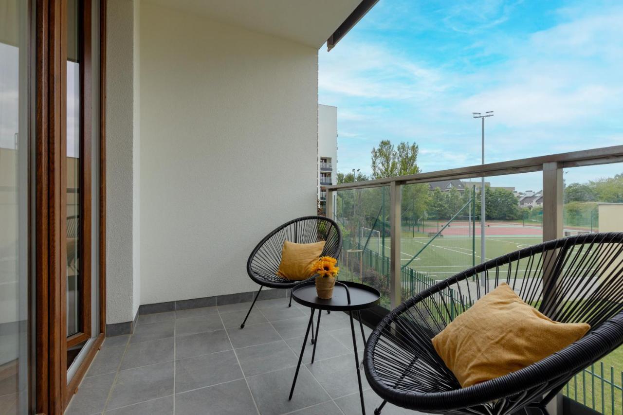 Stunning Family Apartment Ursynow With Parking & Balcony By Noclegi Renters Varsóvia Exterior foto