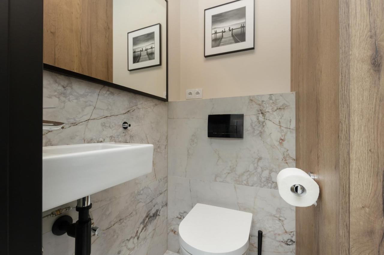 Stunning Family Apartment Ursynow With Parking & Balcony By Noclegi Renters Varsóvia Exterior foto