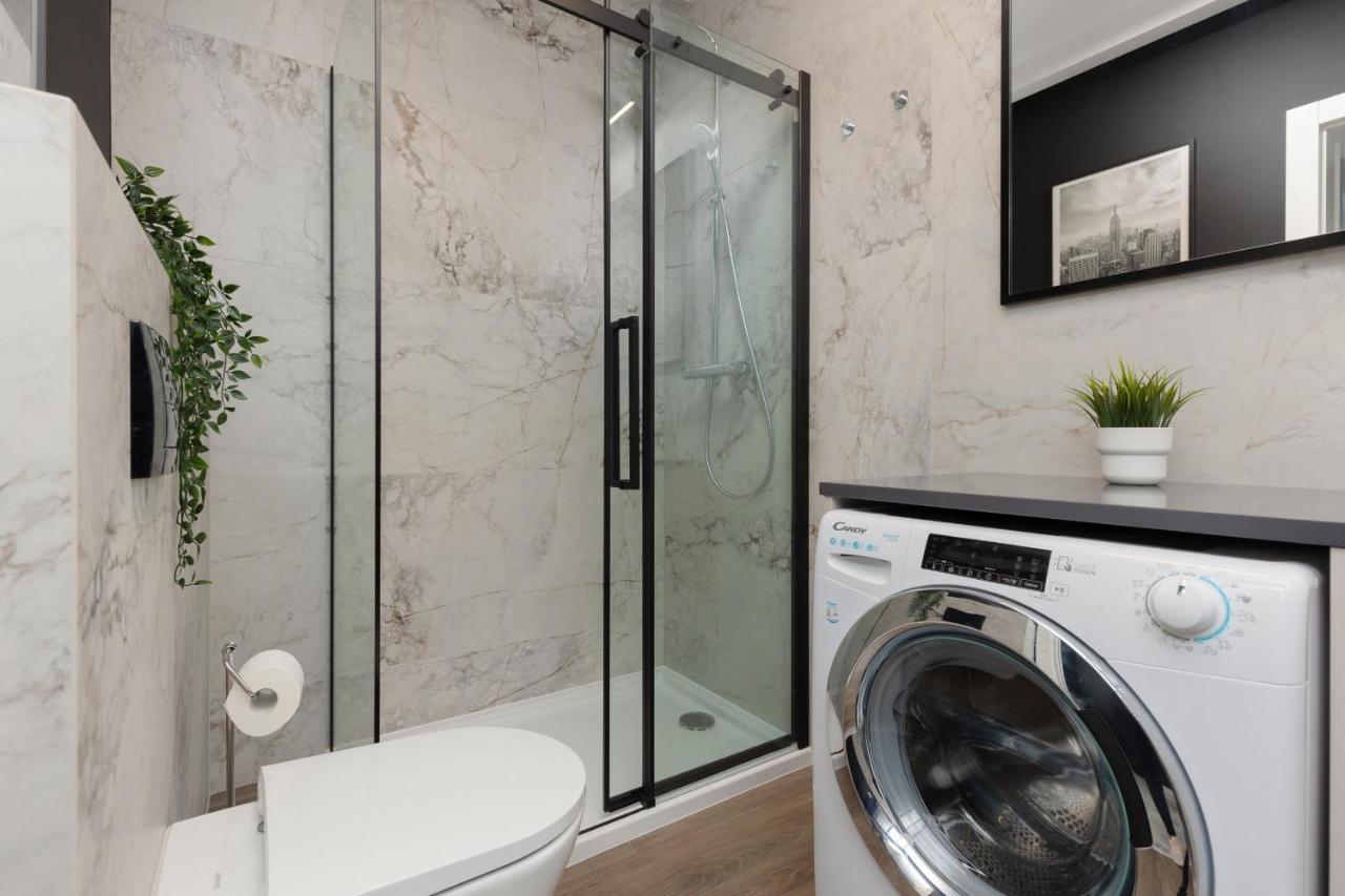 Stunning Family Apartment Ursynow With Parking & Balcony By Noclegi Renters Varsóvia Exterior foto
